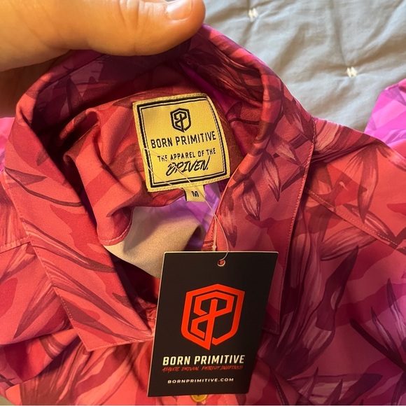 NWT Born Primitive Men's Voyager Button Up Pink Print Jungle Shirt Size Medium - Picture 6 of 9